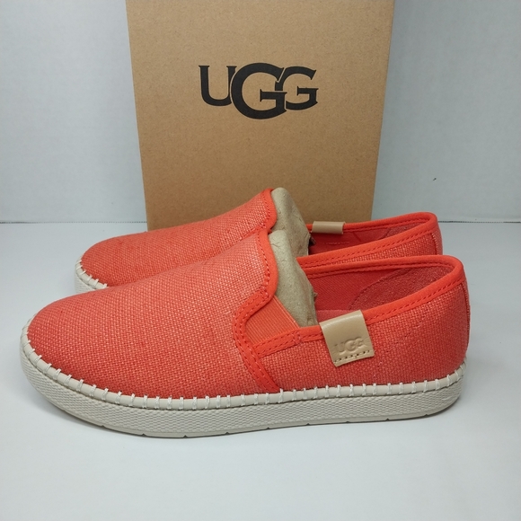 UGG "Luchiah" Womens size 6 Slip on Peach Bliss Sneakers BRAND NEW with Box - Picture 6 of 15